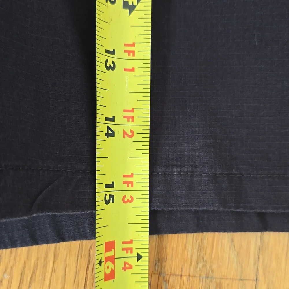 BOY'S BLACK CARGO SHORTS SIZE LARGE 14/16 HUSKY_6